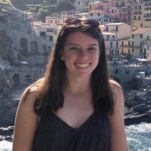 Meet your Posher, Elizabeth